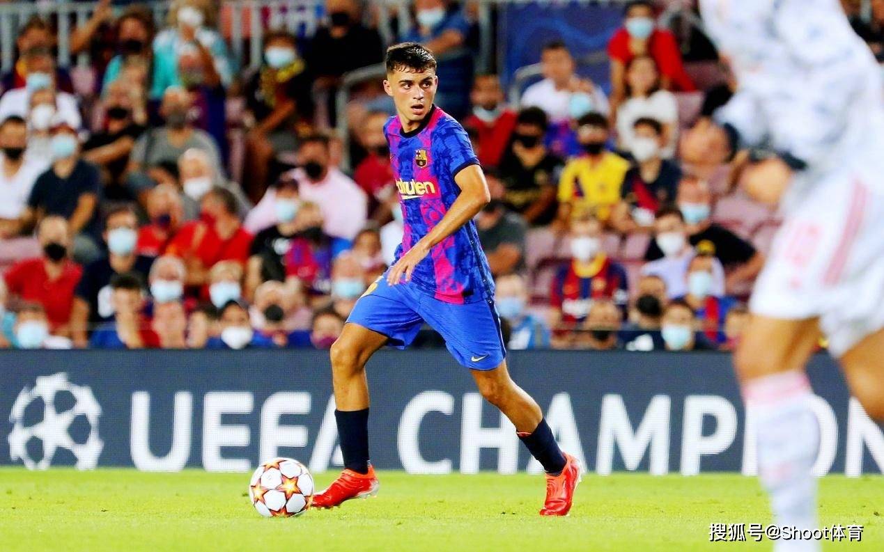 巴萨中场调度神准,控球优势明显 巴萨中场调度神准,控球优势明显