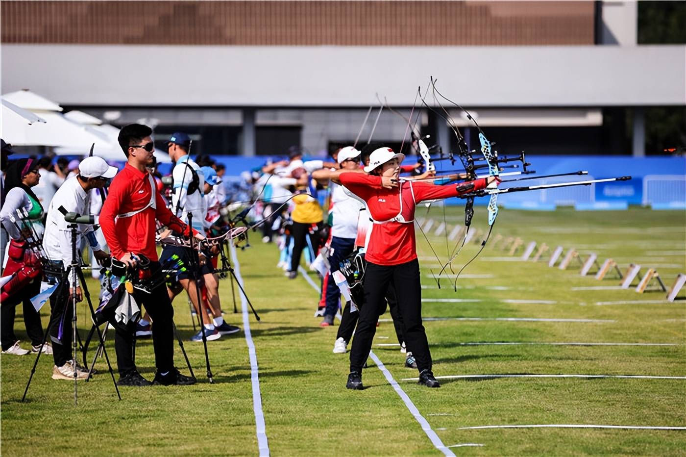 射箭项目中男选手实力突出,轻松战胜对手的简单介绍 射箭项目中男选手实力突出,轻松战胜对手的简单介绍