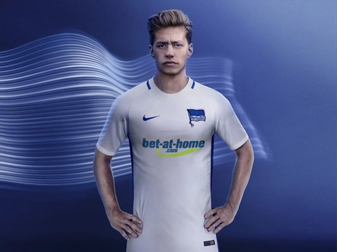 包含柏林赫塔客场失利,无缘胜利的词条 包含柏林赫塔客场失利,无缘胜利的词条