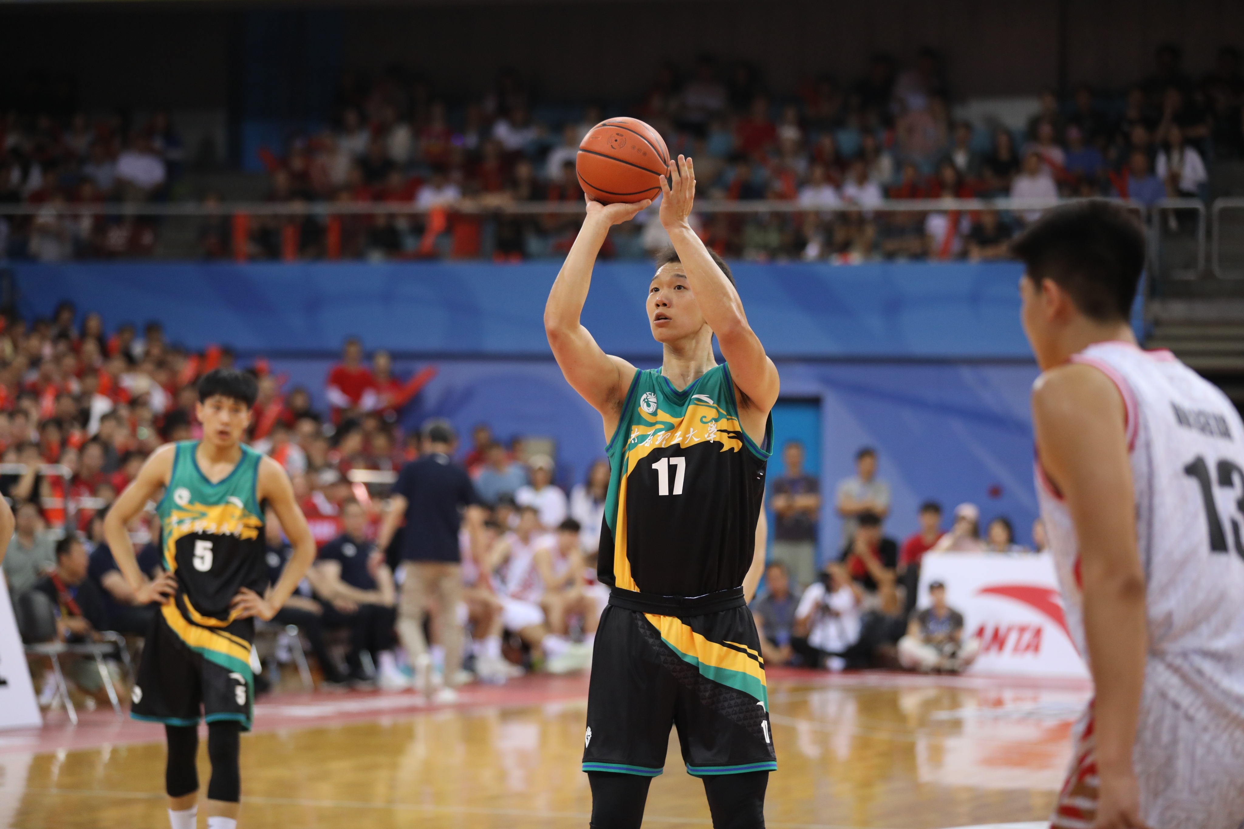 球队在全球杯篮球赛上取得突破性的胜利的简单介绍 球队在全球杯篮球赛上取得突破性的胜利的简单介绍