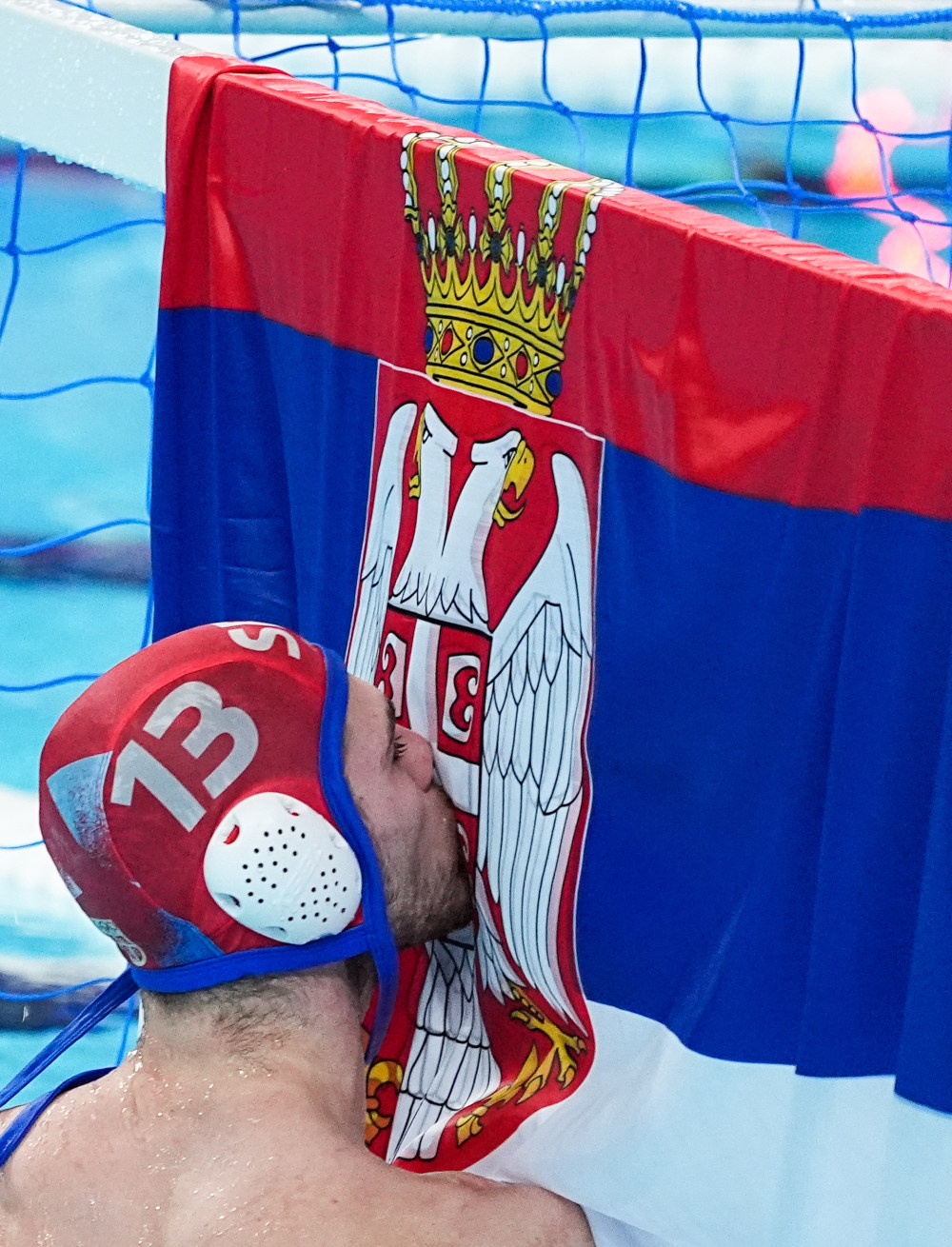 九游体育官网-罗马尼亚运动员在跳水赛场上领跑