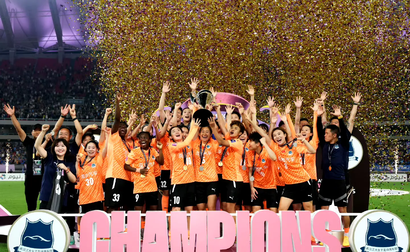 包含热那亚队展现出色表现,取得胜利的词条 包含热那亚队展现出色表现,取得胜利的词条